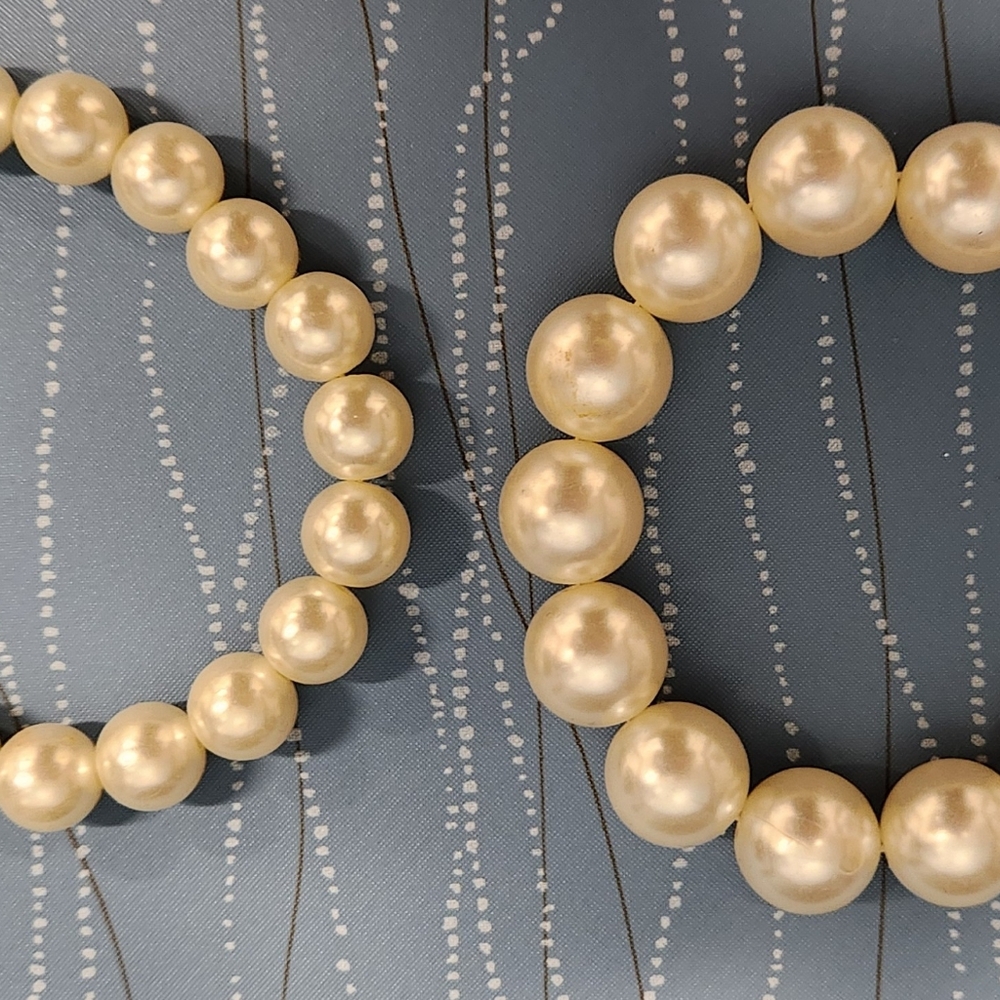 2 pearl faux bracelets